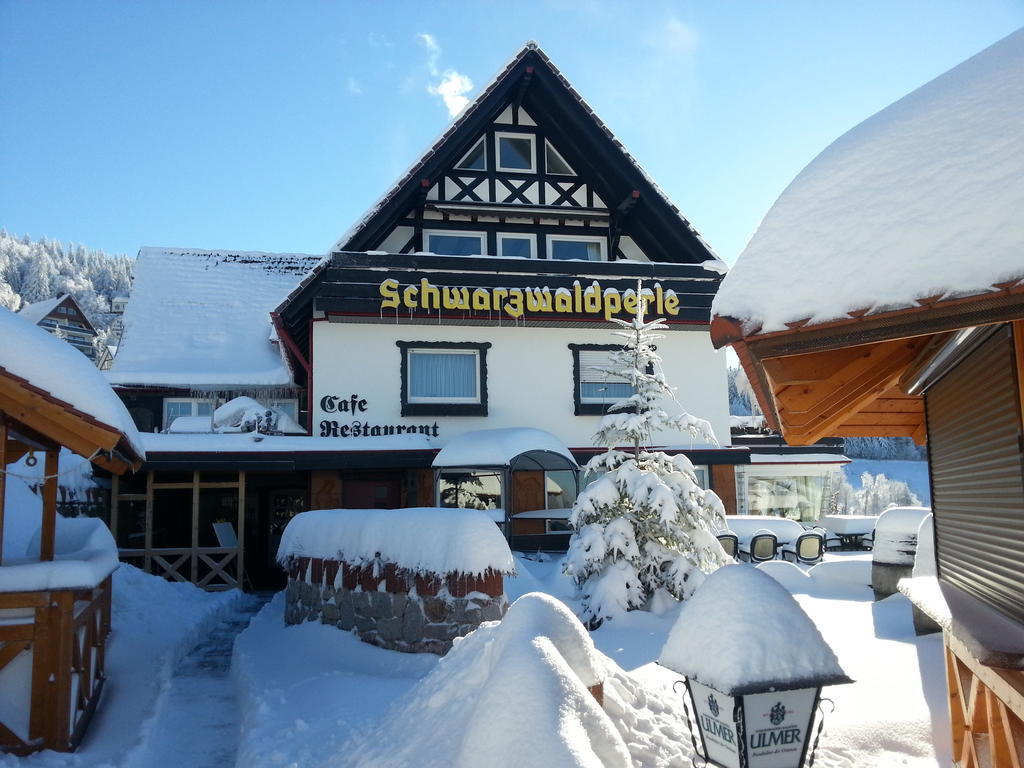 Hotel-Berggasthof Schwarzwaldperle ซัสบาควัลเดิน ภายนอก รูปภาพ