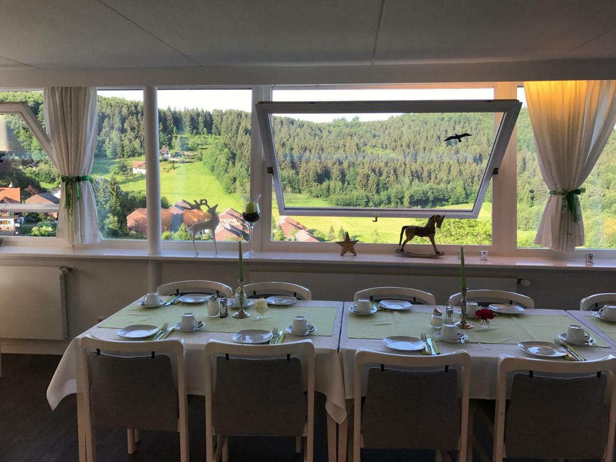 Hotel-Berggasthof Schwarzwaldperle ซัสบาควัลเดิน ภายนอก รูปภาพ