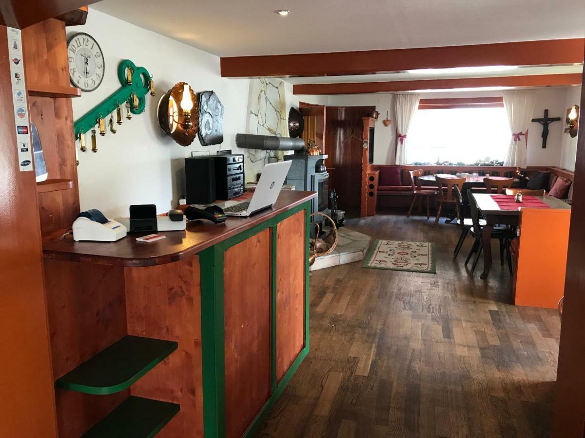 Hotel-Berggasthof Schwarzwaldperle ซัสบาควัลเดิน ภายนอก รูปภาพ