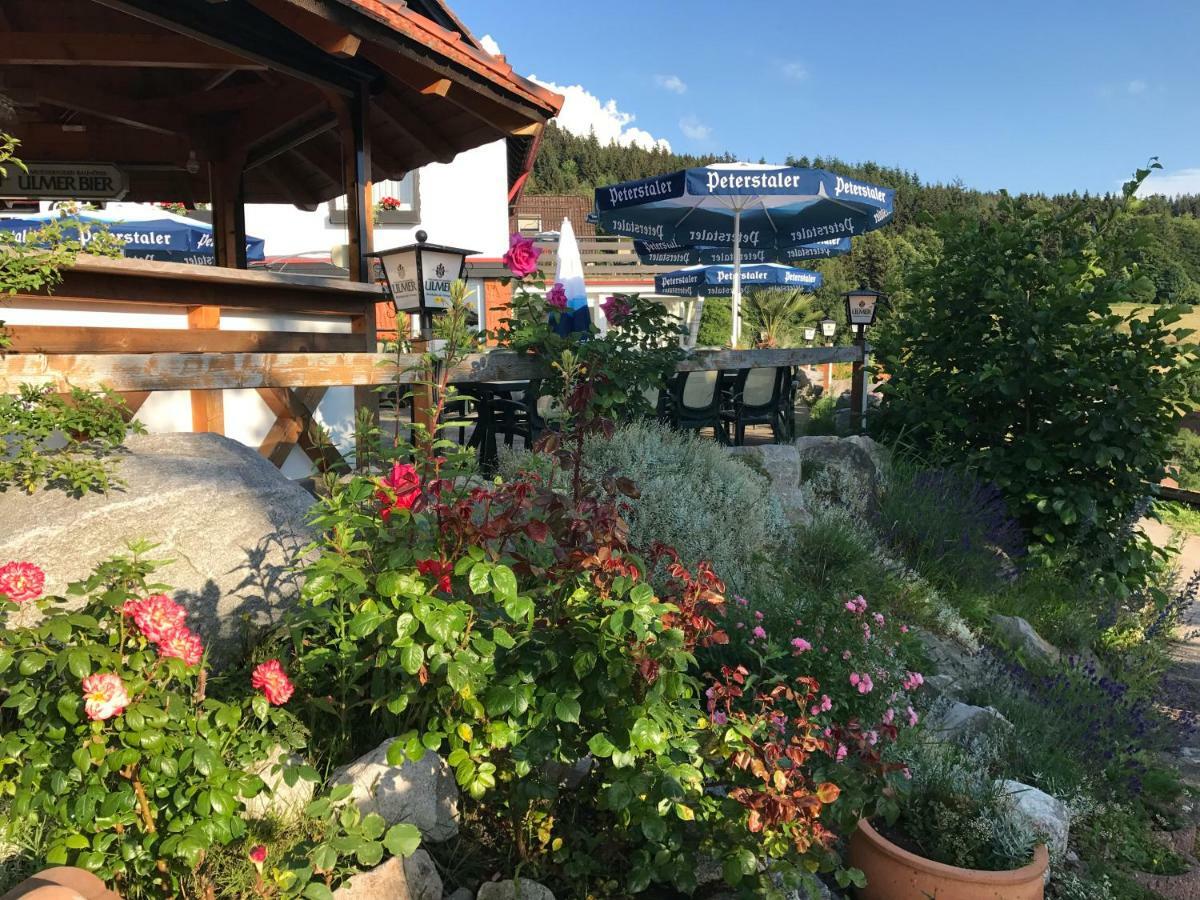 Hotel-Berggasthof Schwarzwaldperle ซัสบาควัลเดิน ภายนอก รูปภาพ