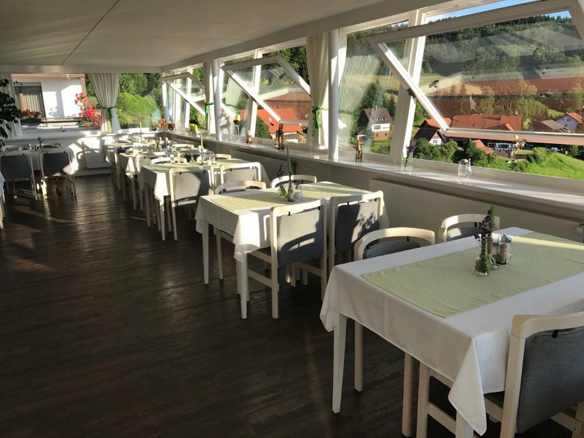 Hotel-Berggasthof Schwarzwaldperle ซัสบาควัลเดิน ภายนอก รูปภาพ